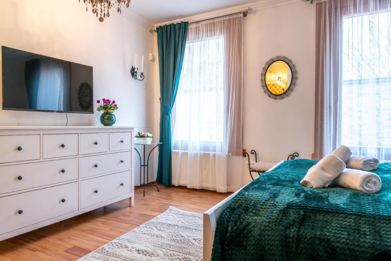 Romantic Studio Secret Garden Budapest Kültér fotó